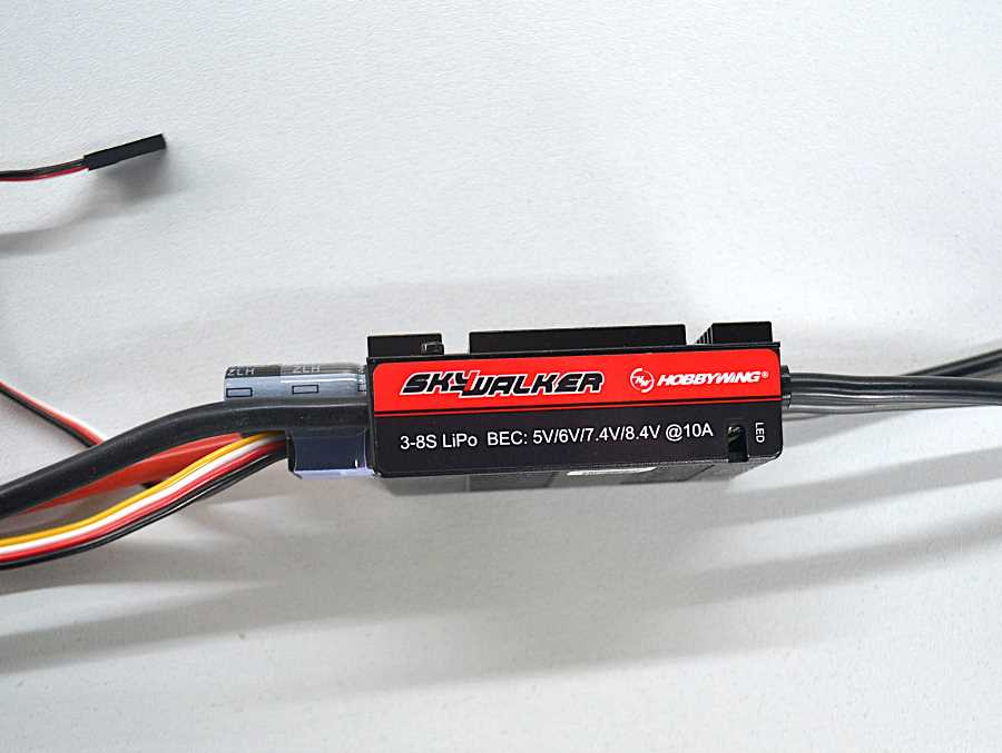 Hobbywing Skywalker Brushless Regler 120A V2, 3-8S LiPo, 10A SBEC, # HW30205450