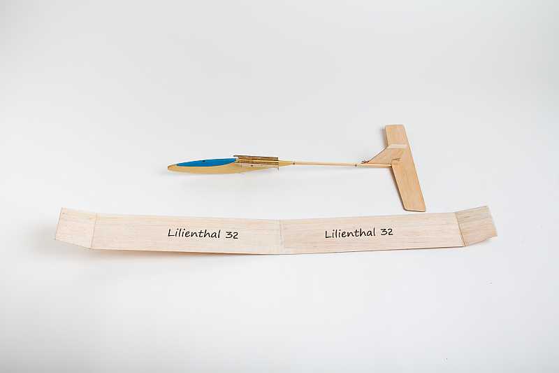 Lilienthal 32, Free Flight Model, Wingspan 1190mm, Aeronaut # 109100