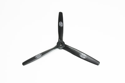 Three-blade Propeller 7x4 Left Hand, Bore 6.35mm, Master Airscrew/Aeron. #724565"
