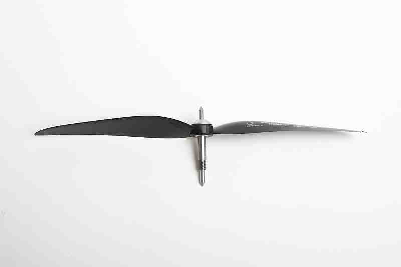 Balancing shaft for Cam Carbon Light with thread (left + right), M6, Aeronaut # 732932