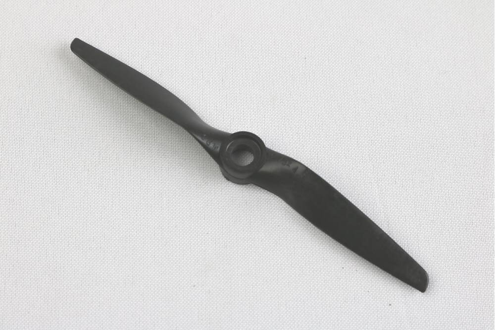 APC-Elektro-Luftschraube 5.50x6.50 CARBON, Landing Products # LP05565EC
