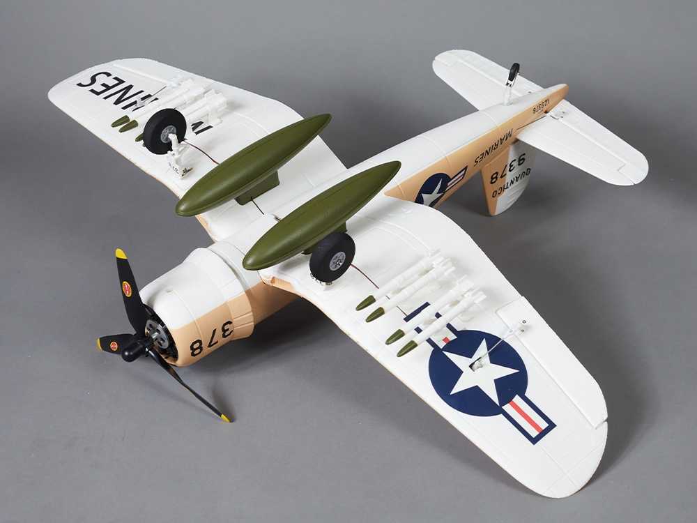 DERBEE F4U Corsair, GELB, PNP, Warbird, Spw. 750mm, D-Power # DB002PG