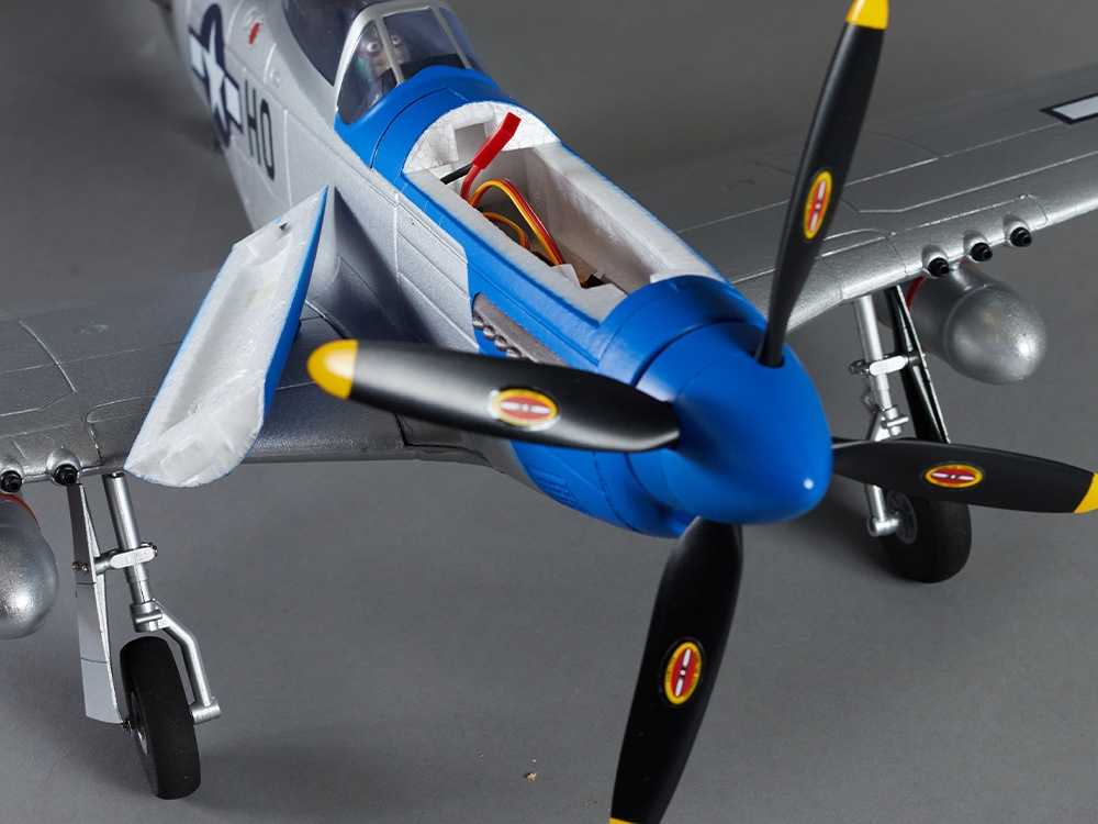 DERBEE P-51D Mustang, BLAU, PNP, Warbird, Spw. 750mm, D-Power # DB004PB