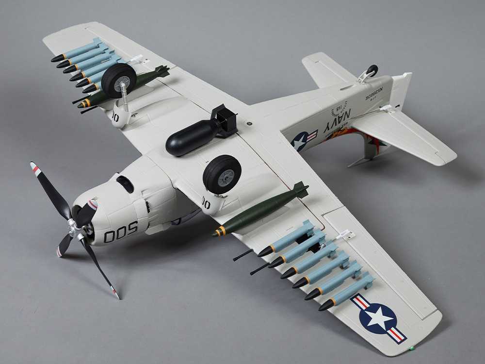 DERBEE A1 Skyraider, GRAU, PNP, Warbird, Spw. 800mm, D-Power # DB006PG