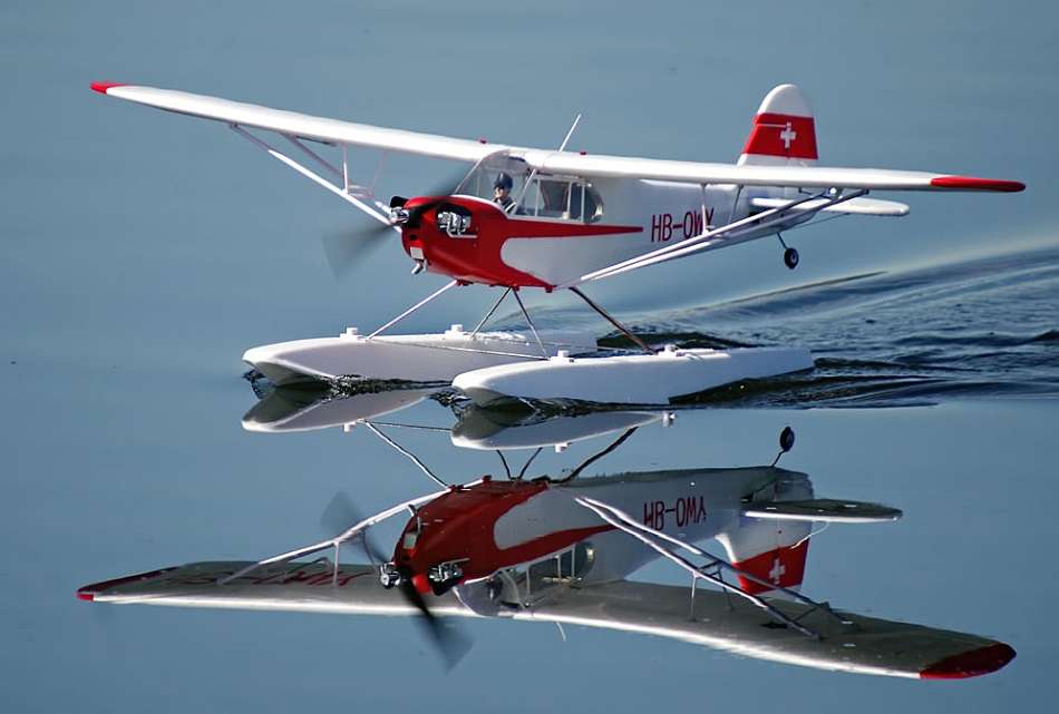 FMS Piper J3 Cub, V4, PNP, Spw. 1400mm, mit Reflex-Kreisel und Schwimmerset