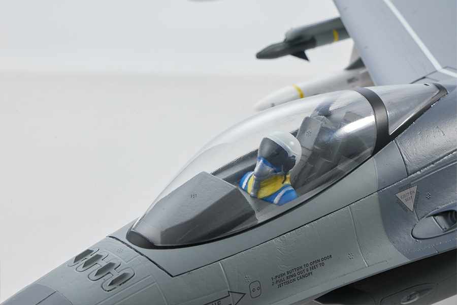 FMS F16, GREY, 64mm EDF Jet, PNP, Wingspan 710mm, D-Power # FMS146GYT