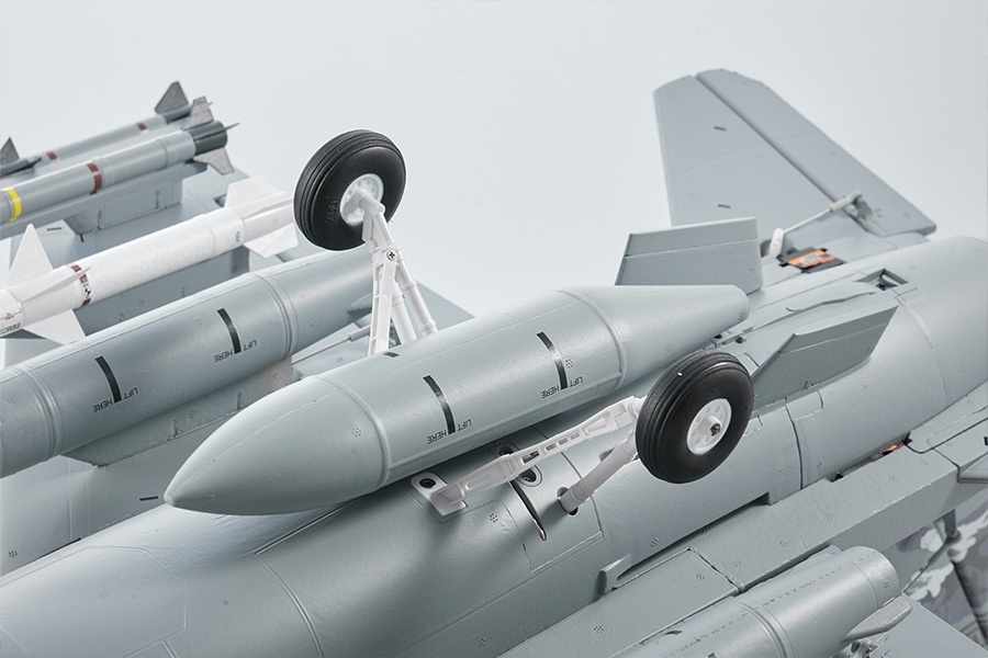 FMS F16, GREY, 64mm EDF Jet, PNP, Wingspan 710mm, D-Power # FMS146GYT