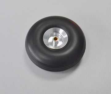 Vollgummi-Rad 82mm (FEMA/DUBRO), mit Felge und 5.1mm Nabenbohrung