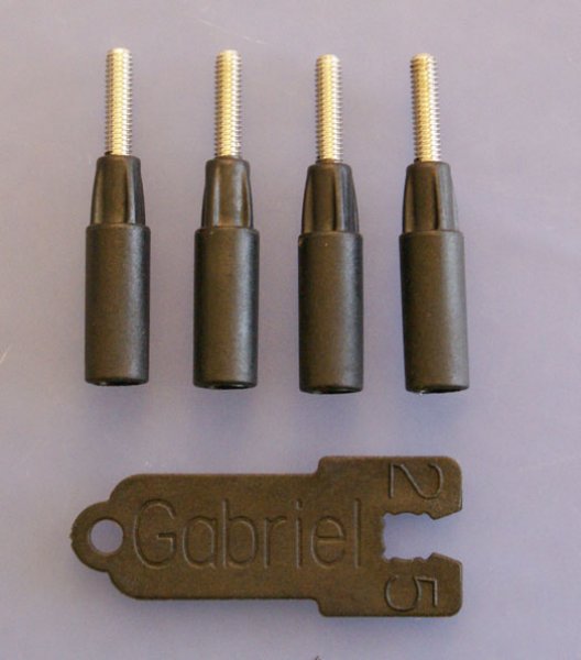 Gewindeadapter M2,5 für 4mm CFK Rohre, VE 4 Stück
