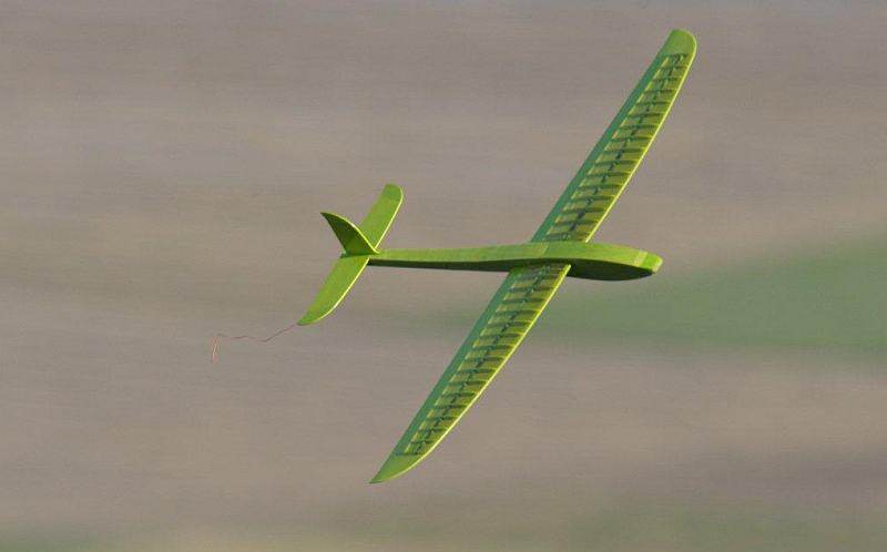 GURKE, Glider m. wing twist - Design Tim Weißbach - Made by Grüner CNC