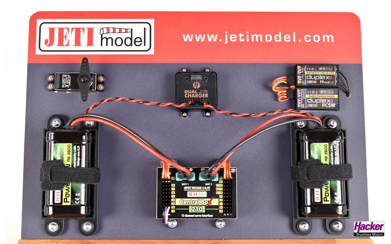 Dual Charger, mit 2x JR-Anschluss, für 2S LiPo oder LiIo, Hacker # 80009006