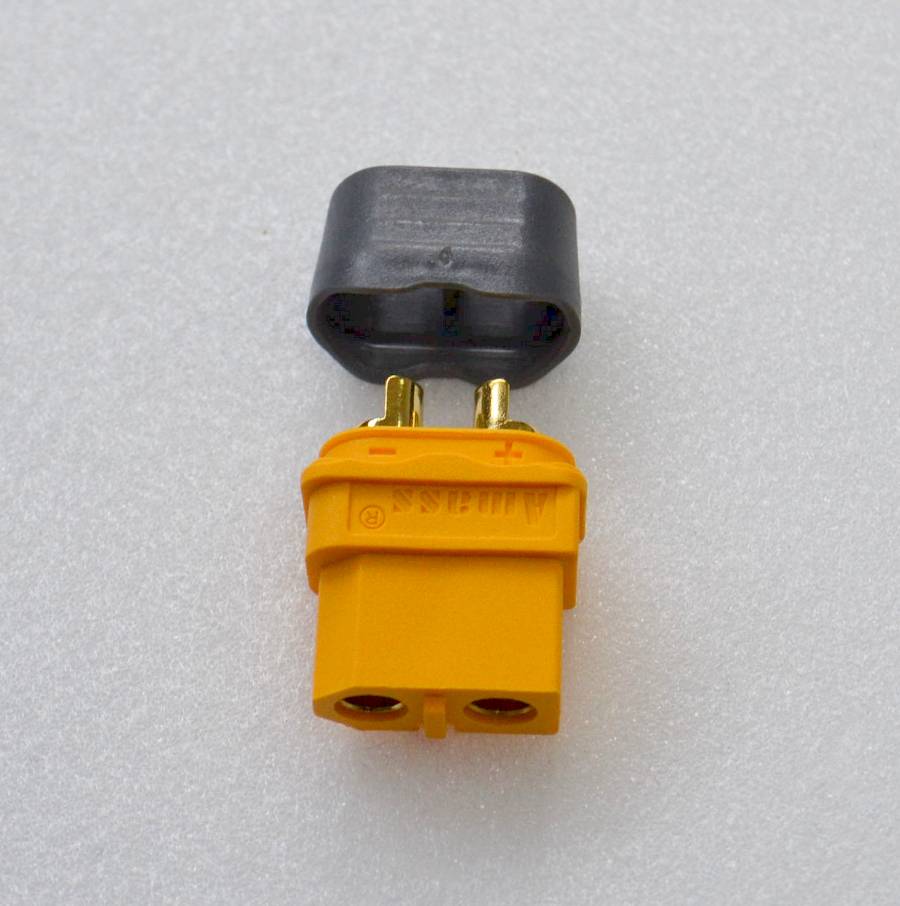 XT-60 gold connector with protective cap, max. 60 A continuous / 100 A pulse