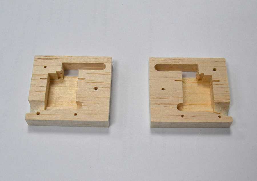 Servorahmen zu CHA-DS06, aus Balsaholz gefräst, # 25161