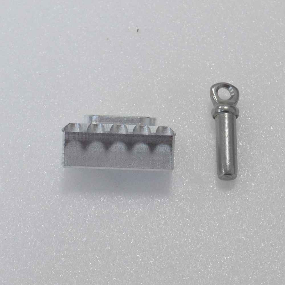 Flitschenhaken, V2, Aluminiumfrästeil zur Rumpfaufnahme und Pin