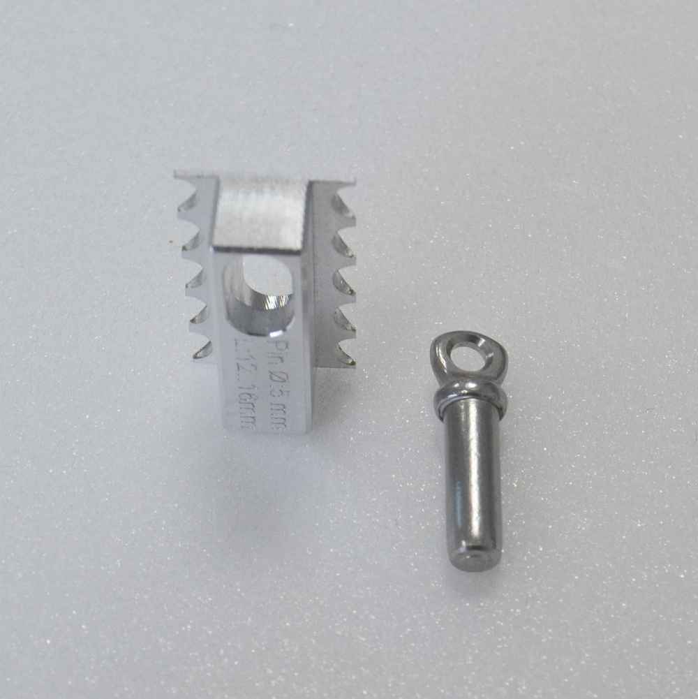 Flitschenhaken, V2, Aluminiumfrästeil zur Rumpfaufnahme und Pin