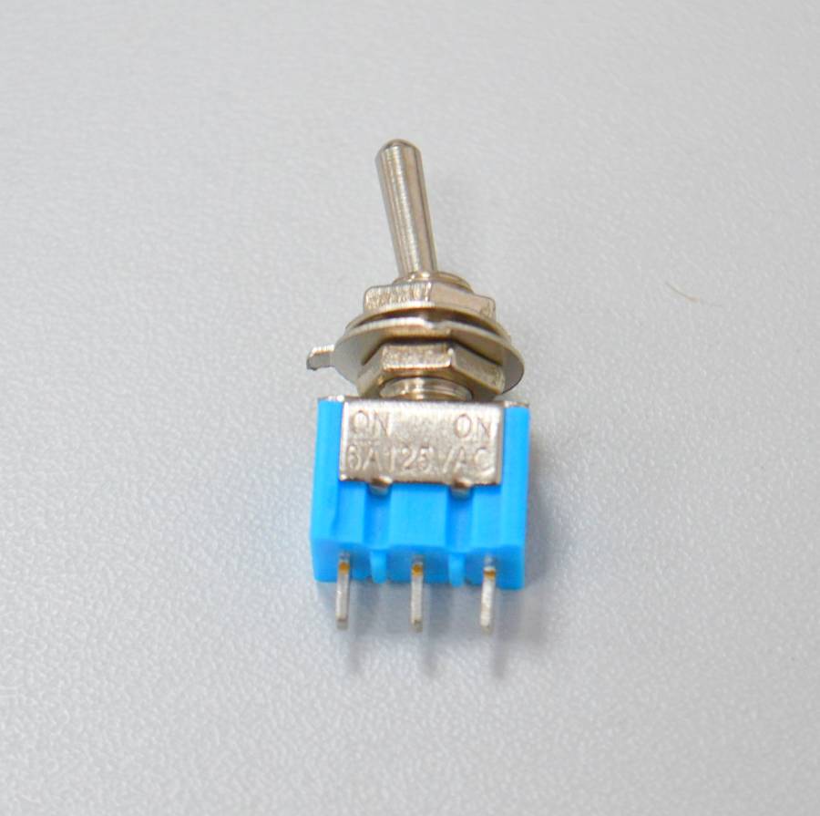 Miniatur Umschalter 3A/220V