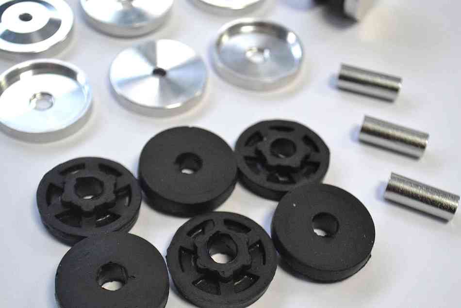 Motorlagerung gummigedämpft, für Verbrennungsmotoren von 30 - 180ccm, 4 Stück