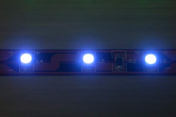 LED Leuchtband blau, selbstklebend (5Meter Rolle) Pichler # 4327