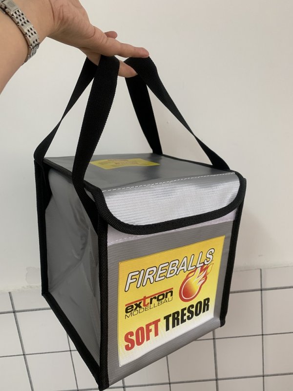 FIREBALLS Soft Safe including 3 x 1 Liter FIREBALLS, Pichler # X3363