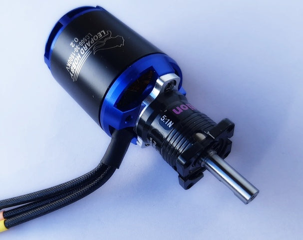 Leopard LC500-30, 1500KV mit Micro Edition 5:1 N 4plus-Inject/T