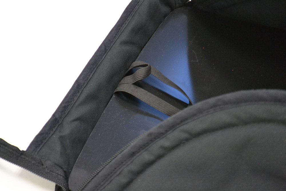 HÖLLEIN Windschutz (Schwarz) für KonForm-Senderpult FX20/32, MC 22/32