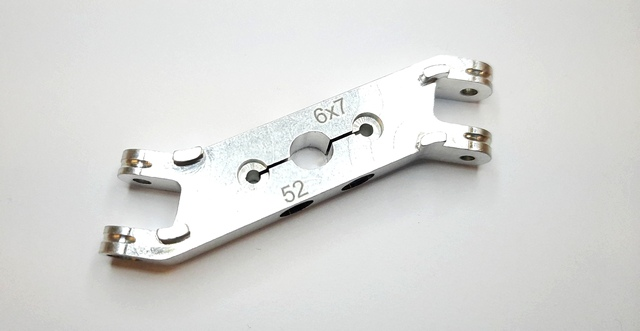 RS-Mittelteil 52/6x7/8 mit Klemm-Befestigung, Versatz, 0°, incl. Schrauben